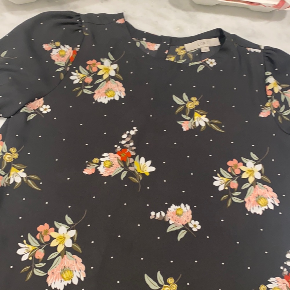 Loft shirt. Buttons down back